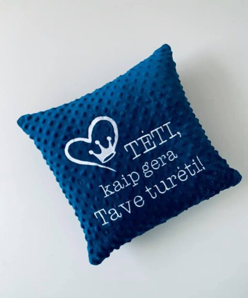 Dekoratyvinė pagalvėlė 40x40 cm ,,Širdis su karūna"
